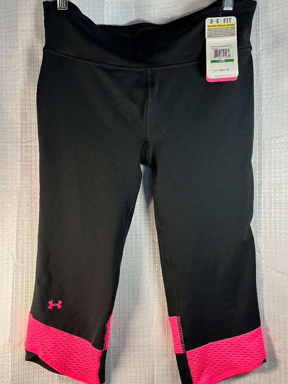 Under Armour Power in Pink "She's A Fighter" Breast Cancer Awareness Capri L NWT